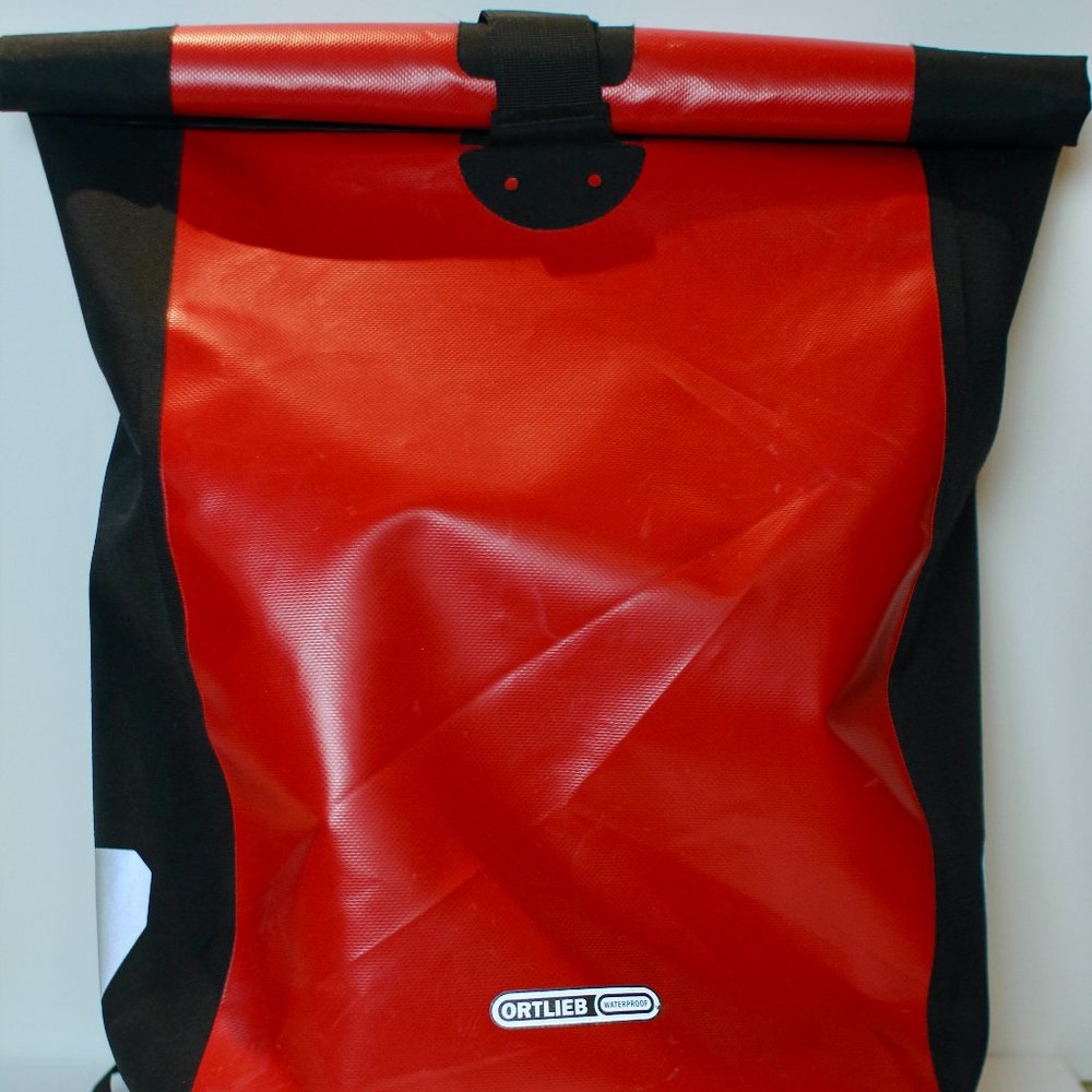 Ortlieb roll-top waterproof Messenger bag